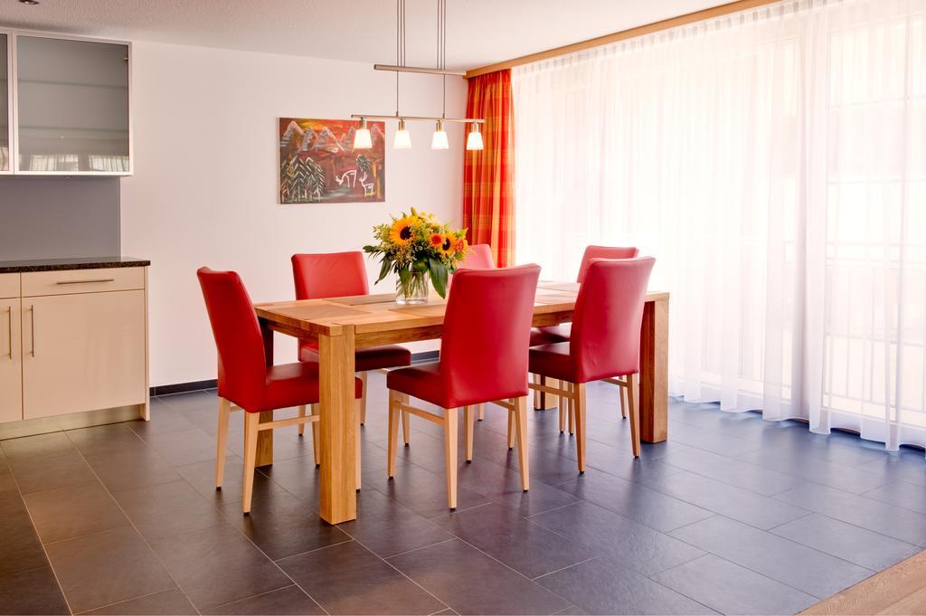 Jaegerhof Serviced Apartements Zermatt Quarto foto