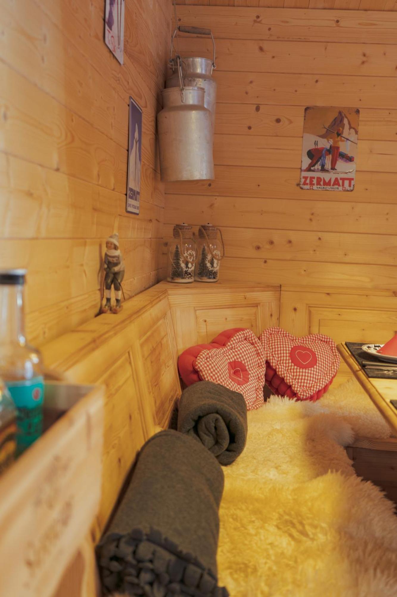 Jaegerhof Serviced Apartements Zermatt Exterior foto